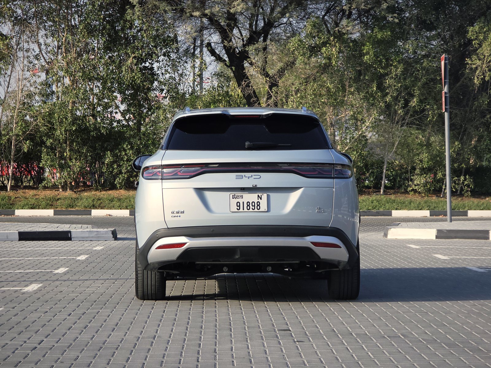 BYD Song L, silver