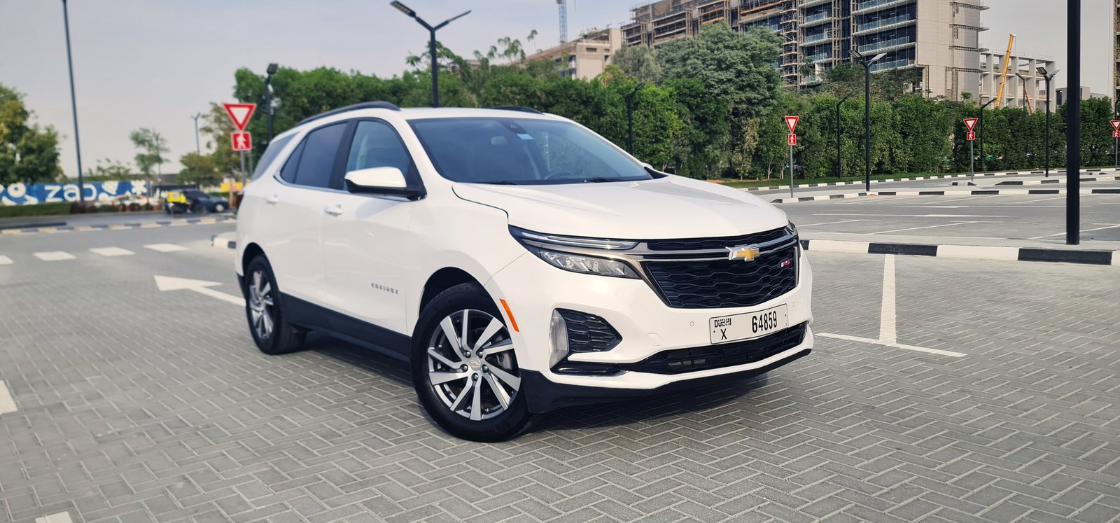 Chevrolet Equinox, white