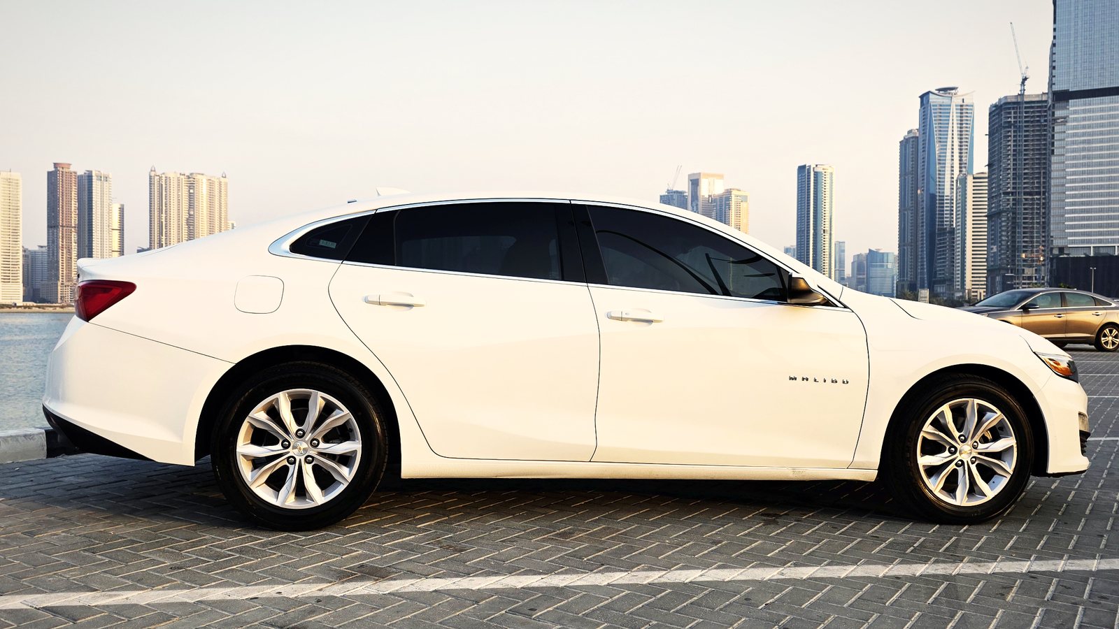 Chevrolet Malibu, white