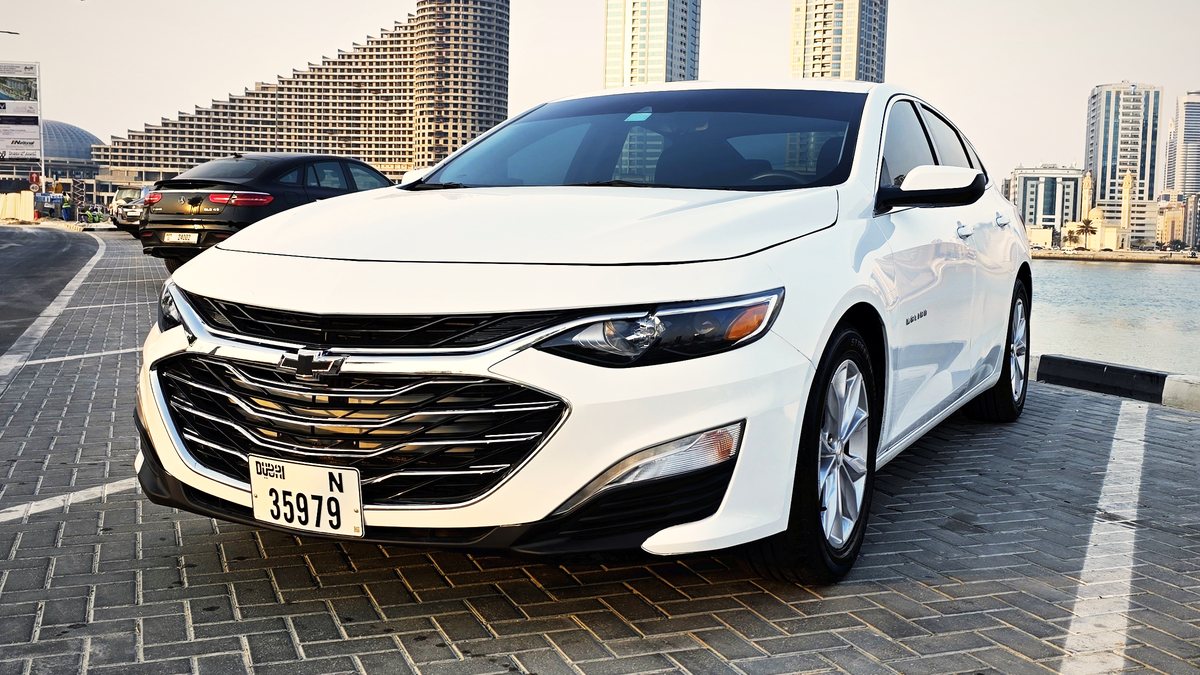 Chevrolet Malibu, white
