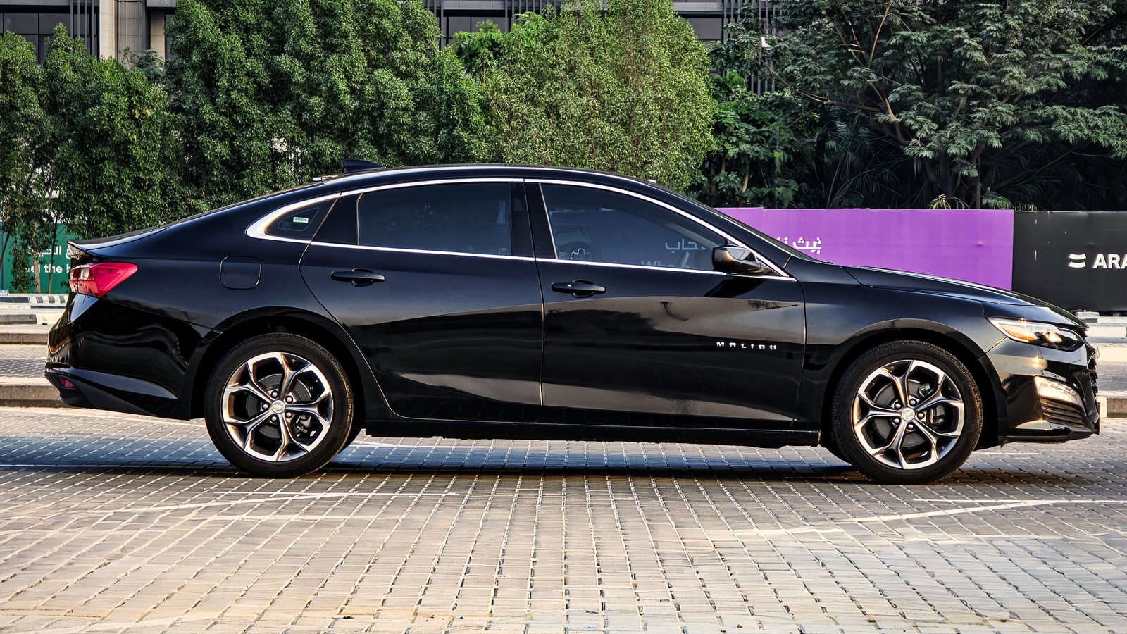 Chevrolet Malibu, black