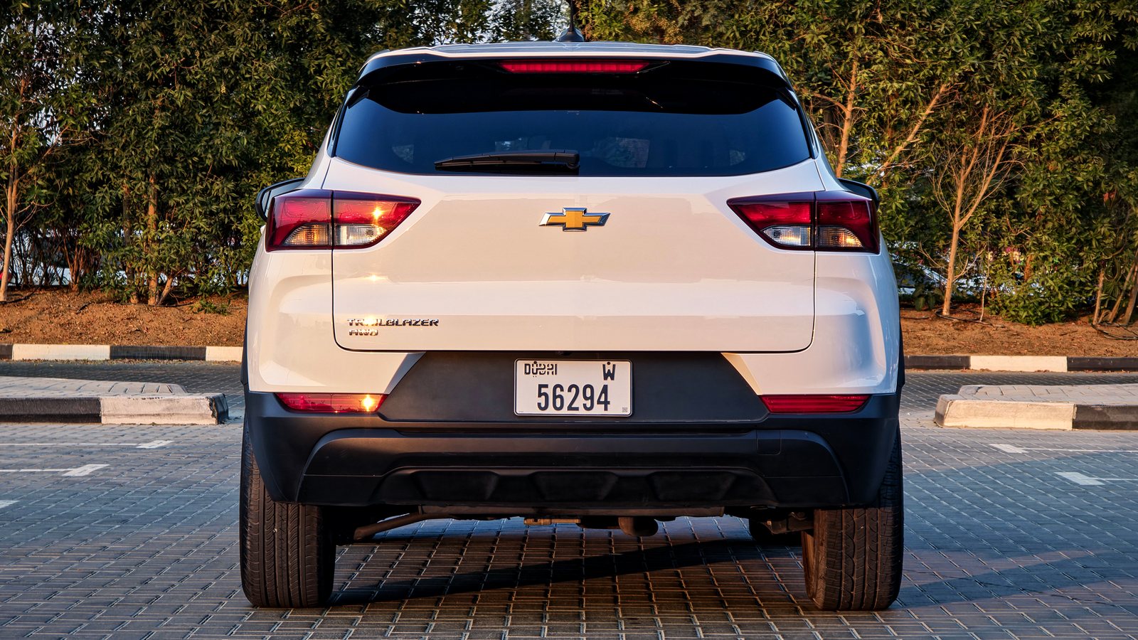 Chevrolet Trailblazer, white