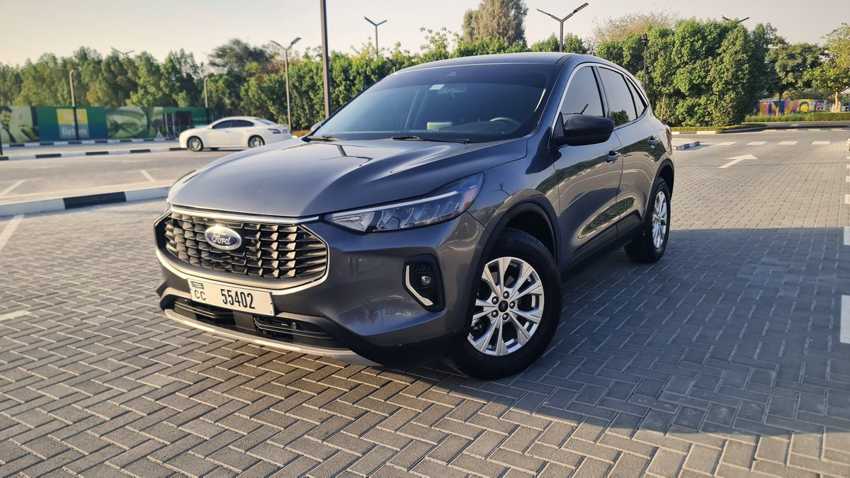 Ford Escape, grey
