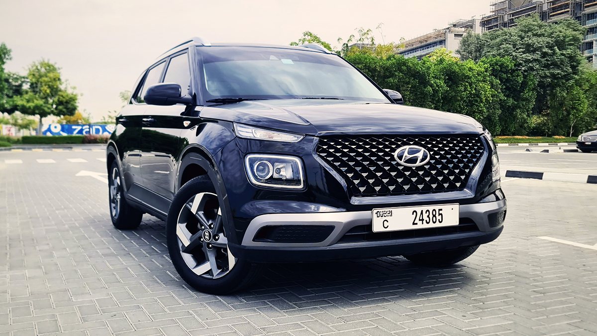 Hyundai Venue, black