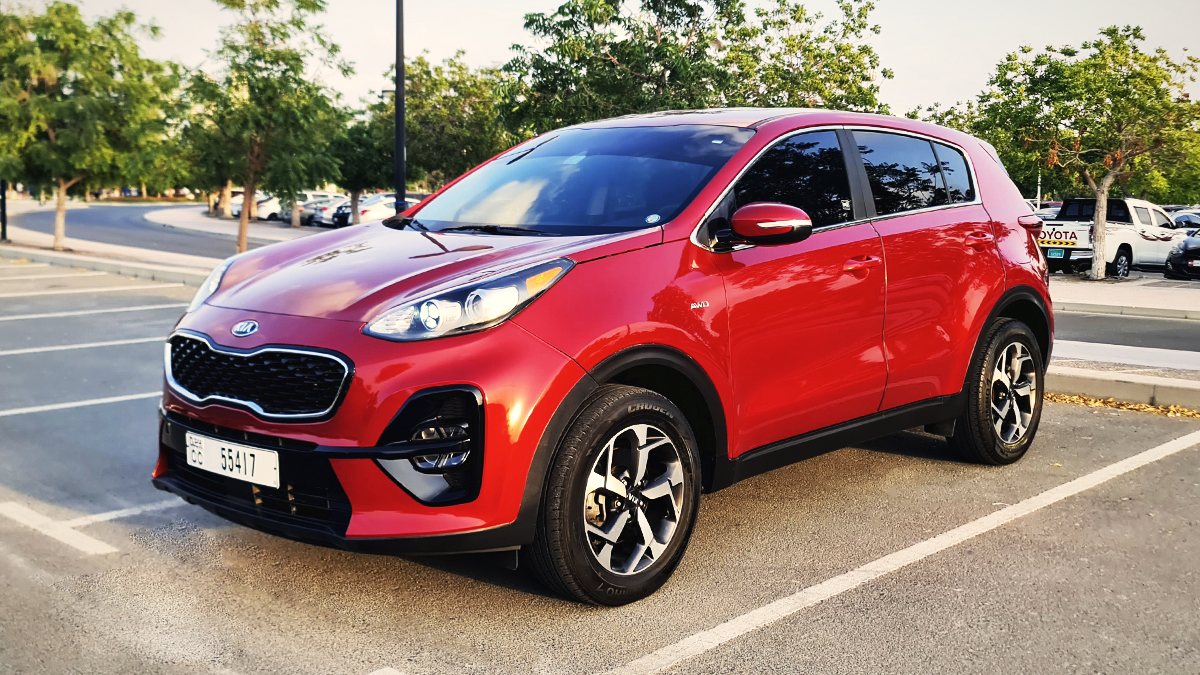 Kia Sportage, red