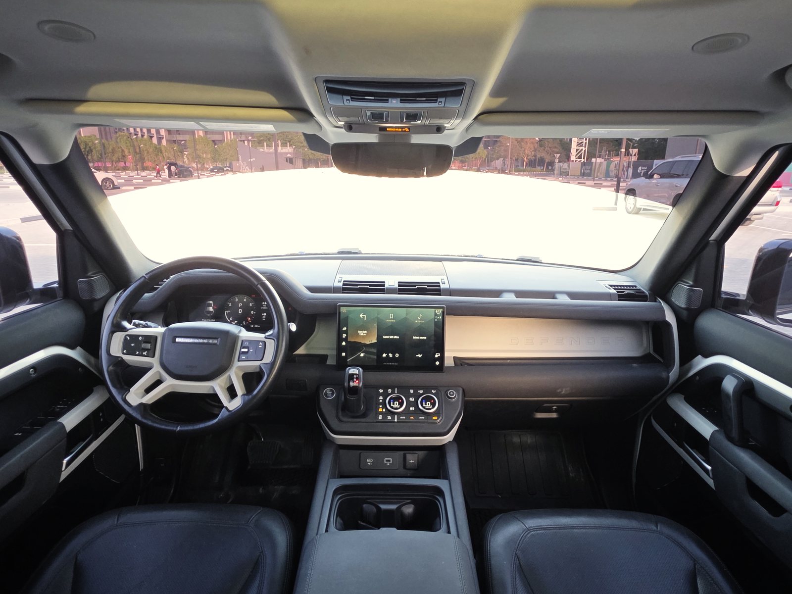 Land Rover Defender, white