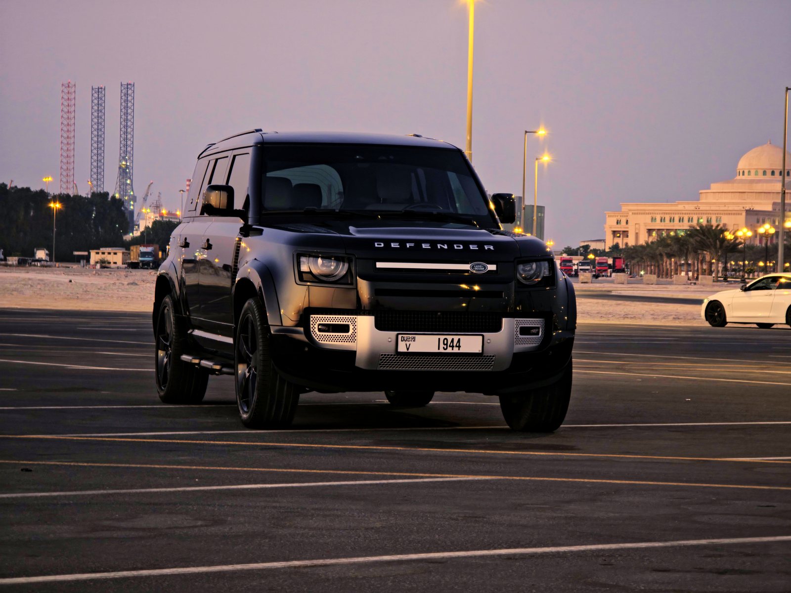 Land Rover Defender, black