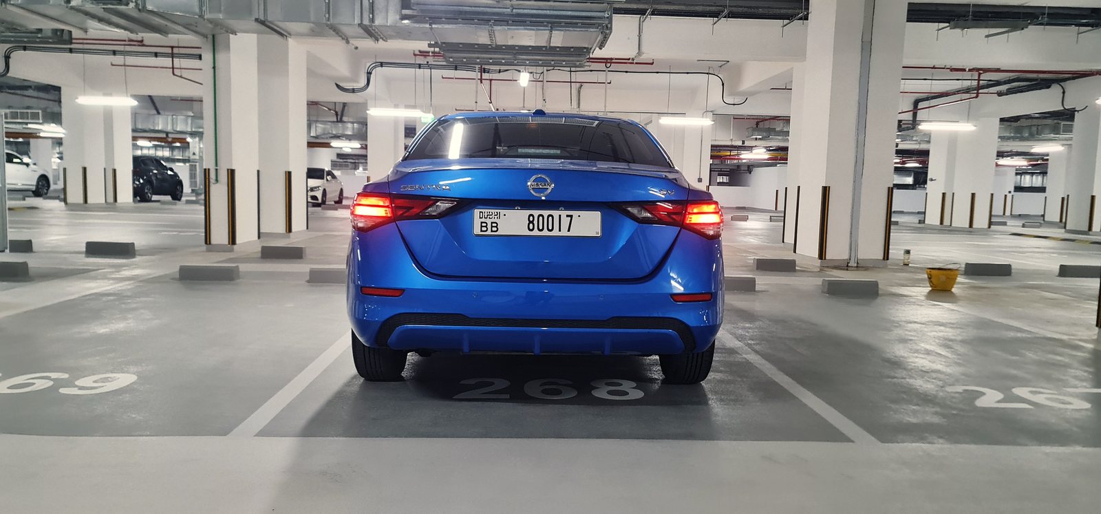 Nissan Sentra, blue