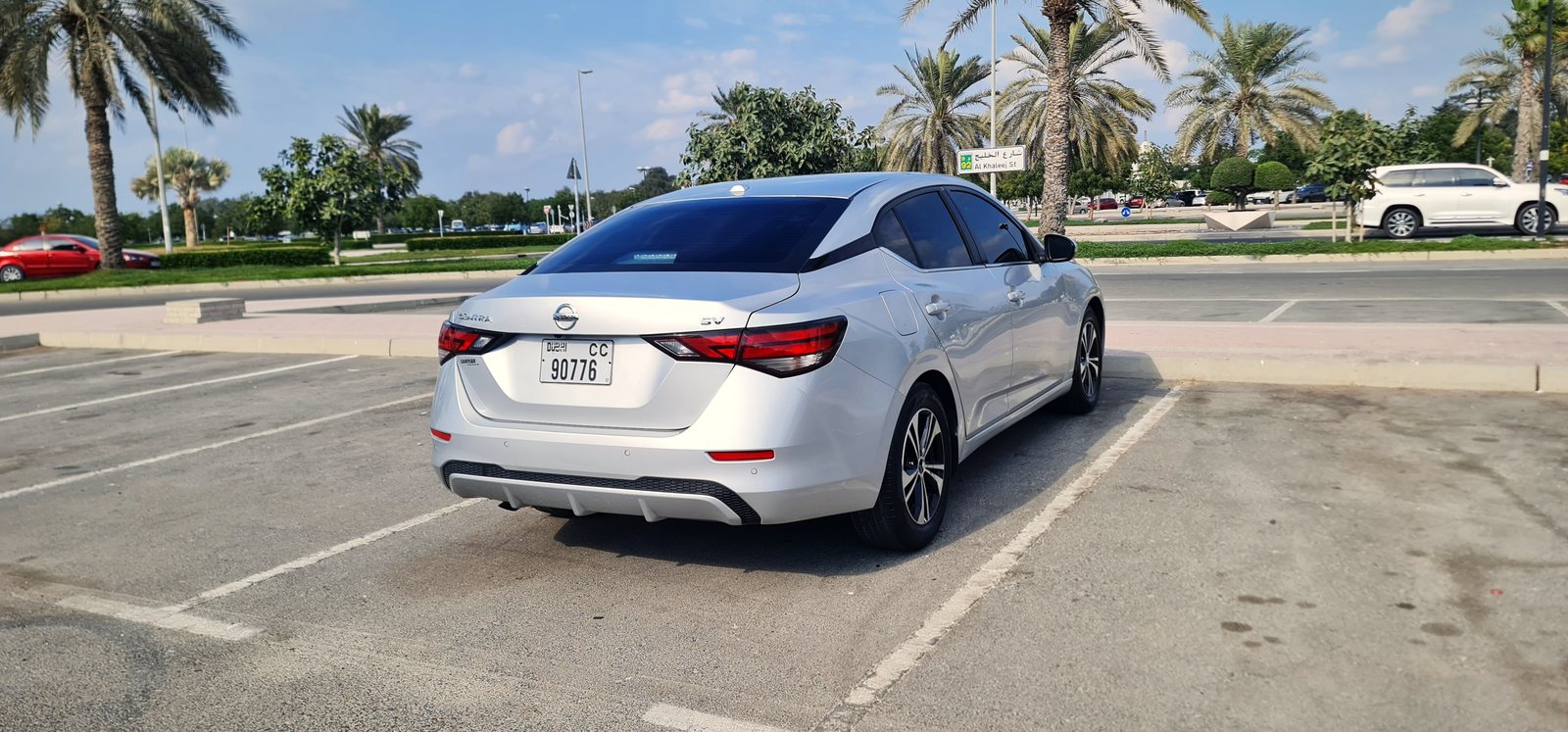 Nissan Sentra, silver