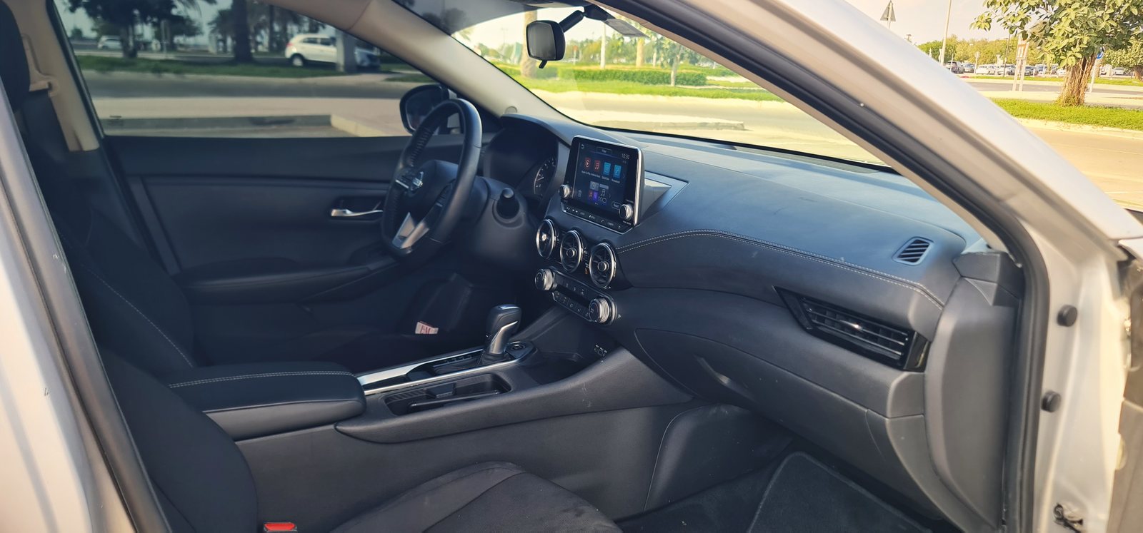 Nissan Sentra, silver