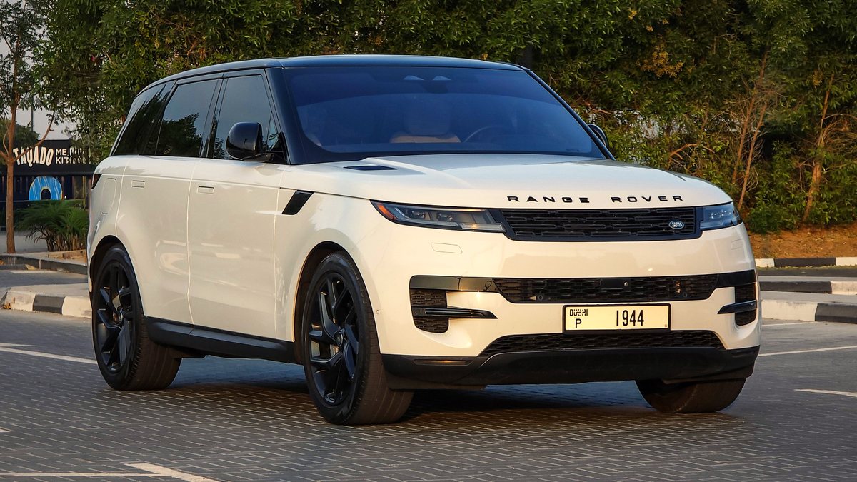 Range Rover Sport, white
